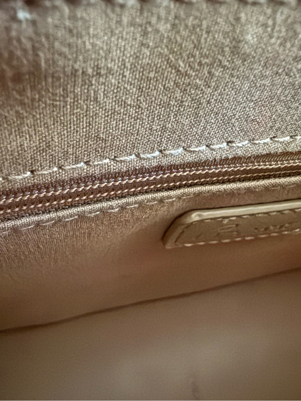 Crossi Woven Texture Top-Handle Bag - Picture 8 of 10